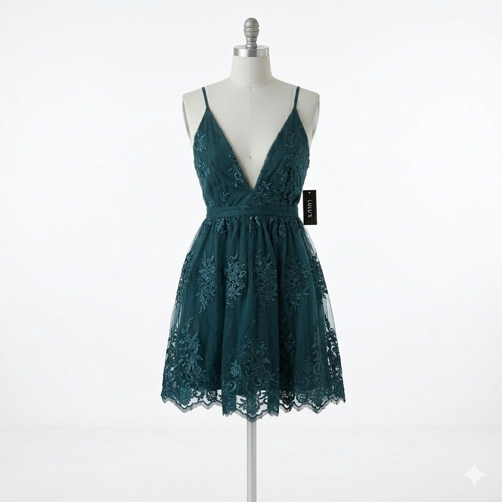 NWT Lulus Forest Green Lace Cocktail Mini Dress Size S